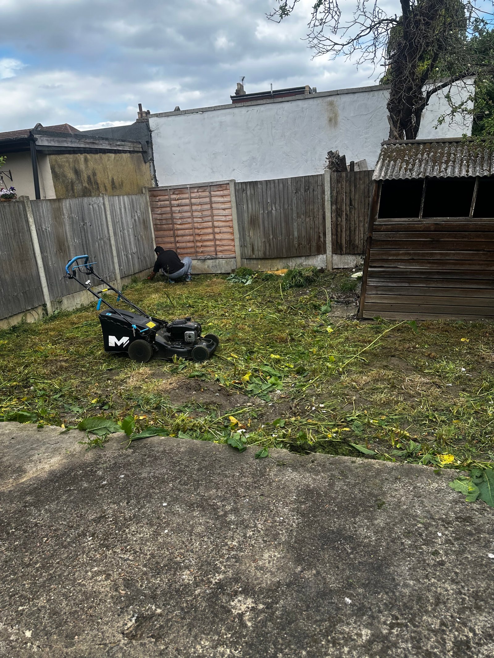 london elite gardening in redbridge