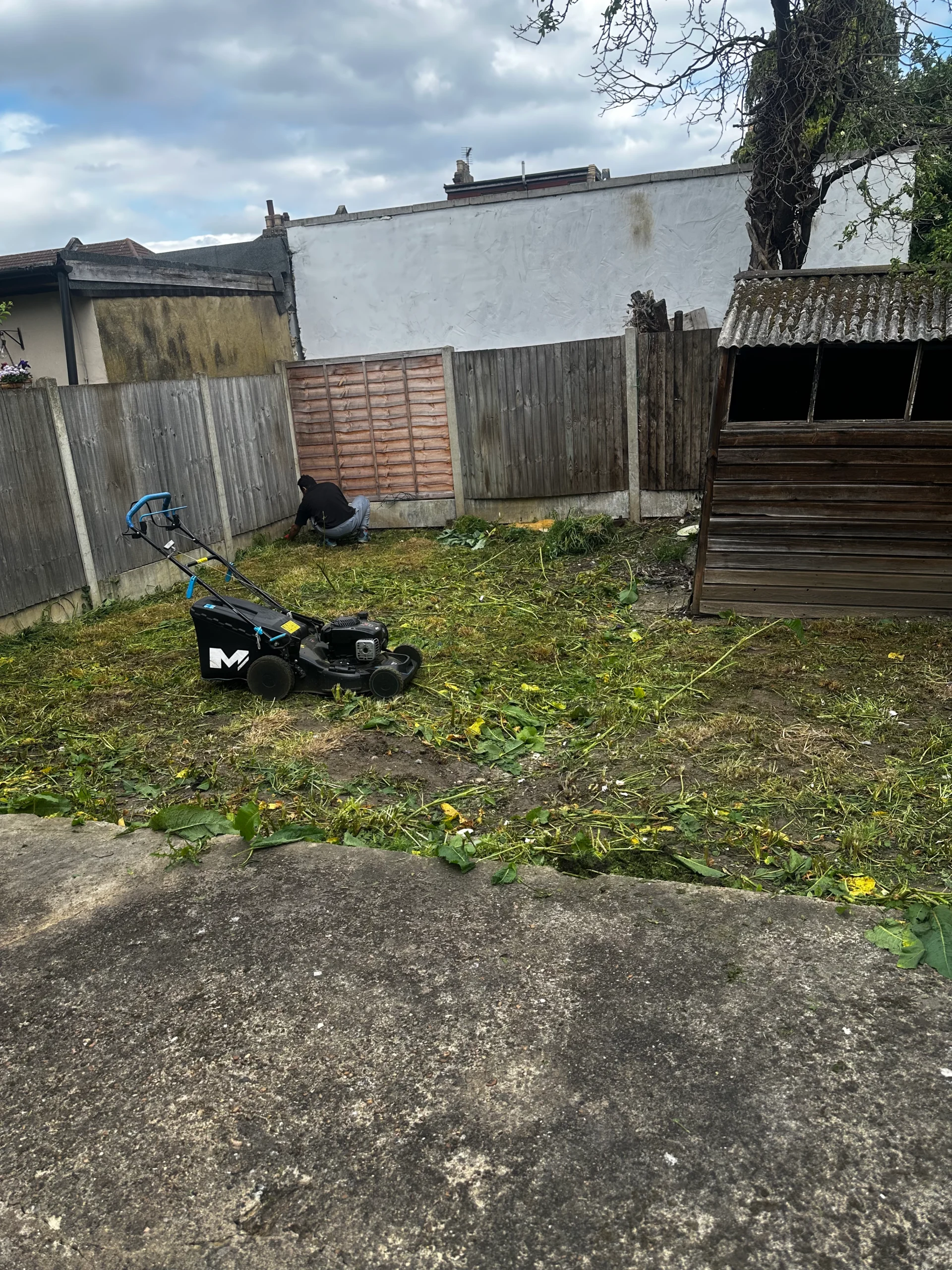 london elite gardening in redbridge